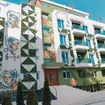 Ledina Hotel