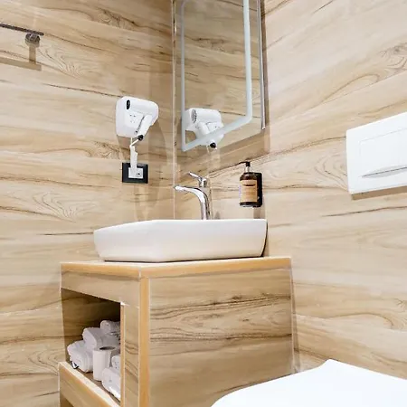 Ledina 酒店 奥里库姆