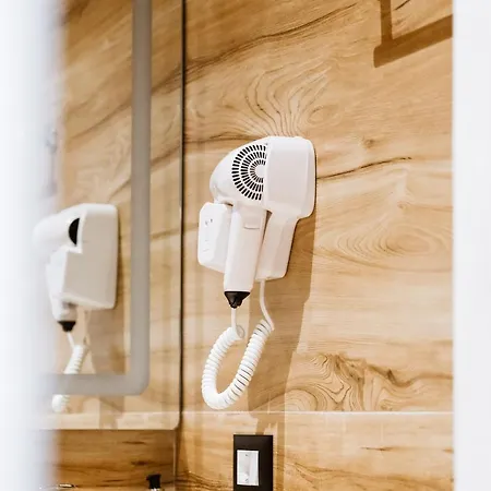 Ledina 酒店 奥里库姆