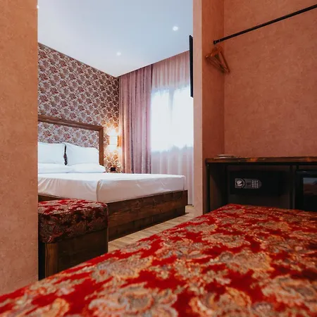 Hotel Ledina 4*