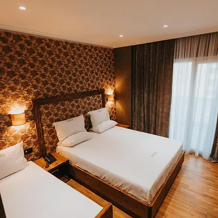 Ledina Hotel 4*