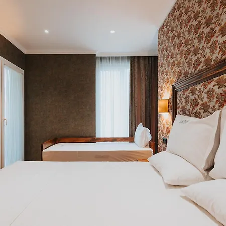 Ledina Hotel