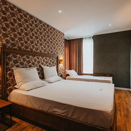 Ledina Hotel