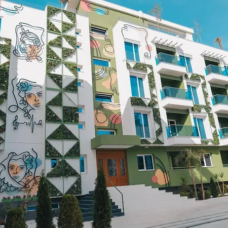 Ledina Hotel