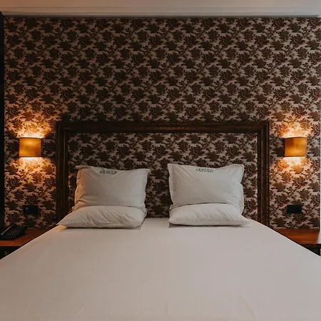 Ledina Hotell 4*